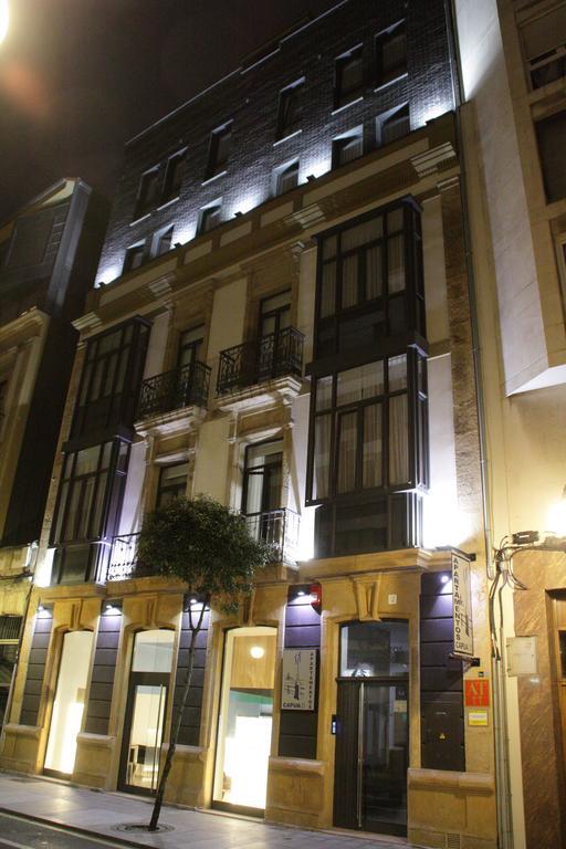 Apartamentos Capua Gijón Eksteriør billede